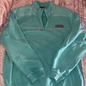 Men’s vineyard vines sweater